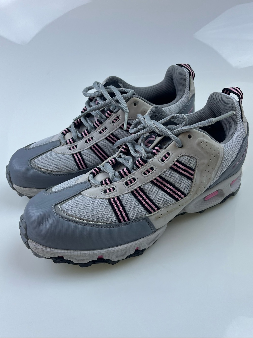 Cannondale Grey (with Pink Accents) MTB Shoes with attachment N262-24